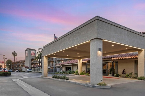 Best Western Plus Executive Inn image 14