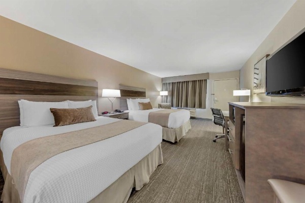 Best Western Plus Executive Inn image 25